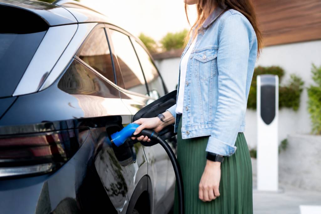Voiture électrique écolo : avantages, autonomie et conseils pour bien choisir